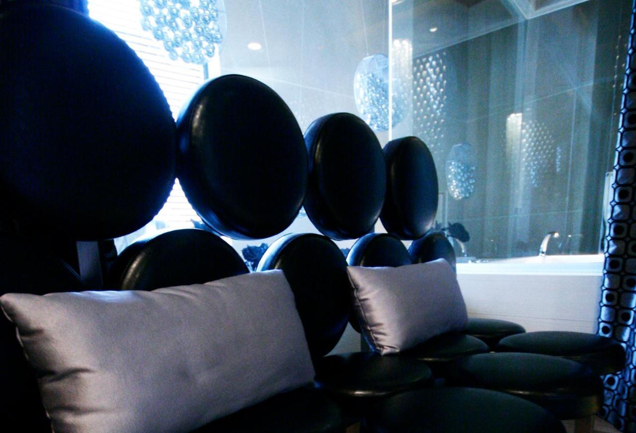 The Yorker Deluxe Motel Таоуан Екстериор снимка