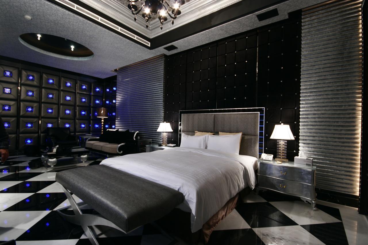 The Yorker Deluxe Motel Таоуан Екстериор снимка