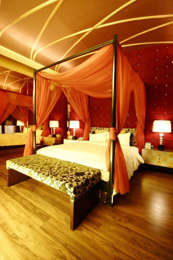 The Yorker Deluxe Motel Таоуан Екстериор снимка