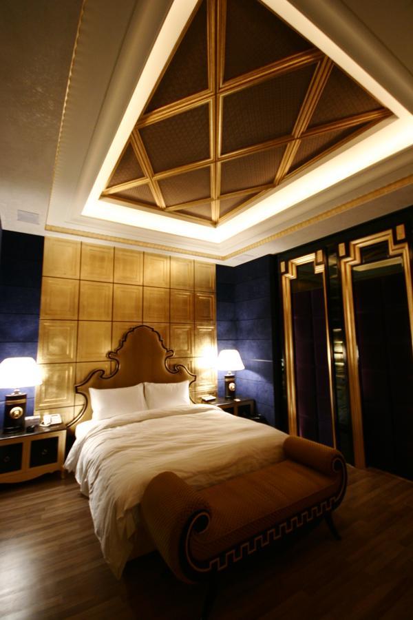 The Yorker Deluxe Motel Таоуан Екстериор снимка