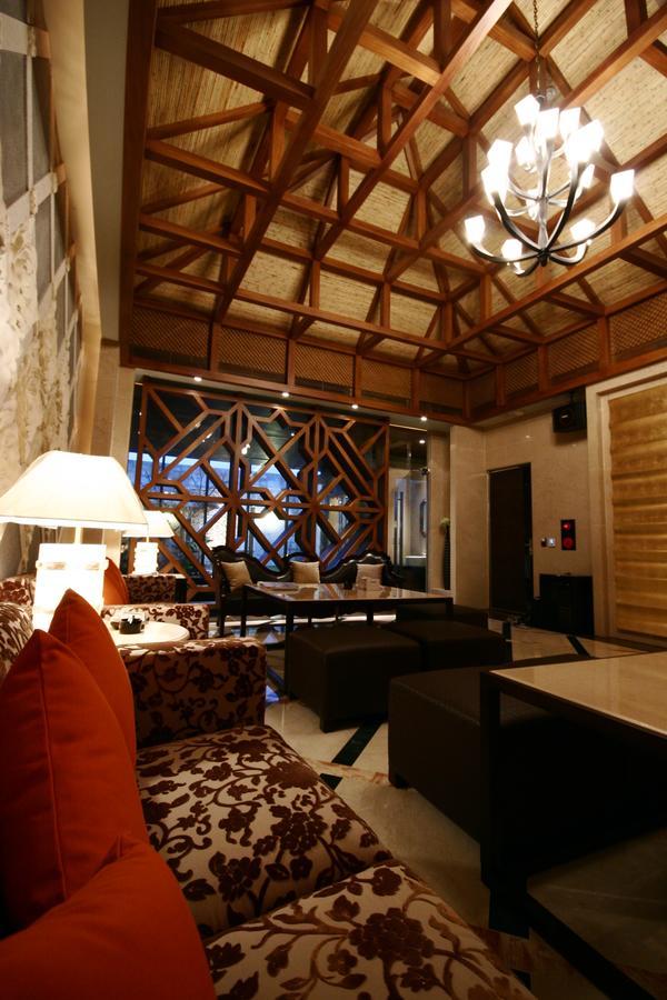 The Yorker Deluxe Motel Таоуан Екстериор снимка